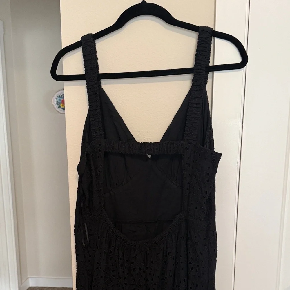 Abercrombie & Fitch Black Eyelet V-Neck Maxi Dress
